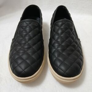 Steve Madden Ecentrcq Quilted Women Slip-On Sneaker Size 7.5 Black Casual